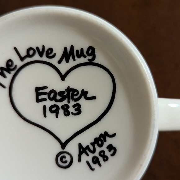 Vintage New Avon 1983 Coffee "The Love Mug" Rainbow Heart - Picture 2 of 4